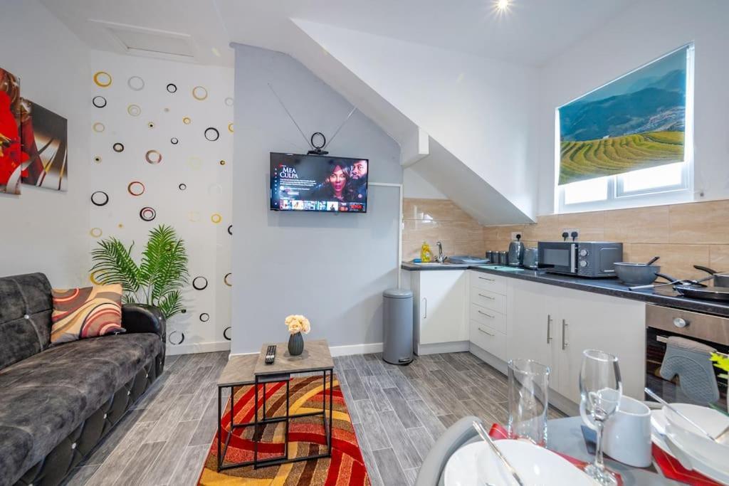 *Fl1K* For Your Most Relaxed & Cosy Stay + Free Parking + Free Fast Wifi Leeds  Exteriör bild