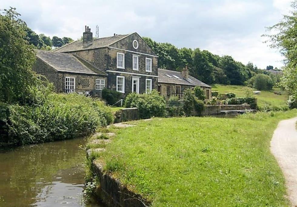 *Fl1K* For Your Most Relaxed & Cosy Stay + Free Parking + Free Fast Wifi Leeds  Exteriör bild